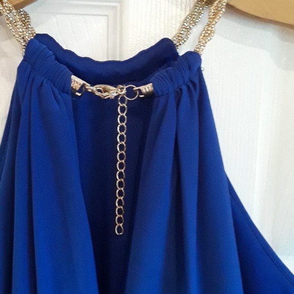 Gown - Picture 5 of 8